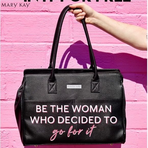 Meet Misty 🤩Posh Ambassador 🤩 - Picture 7 of 13